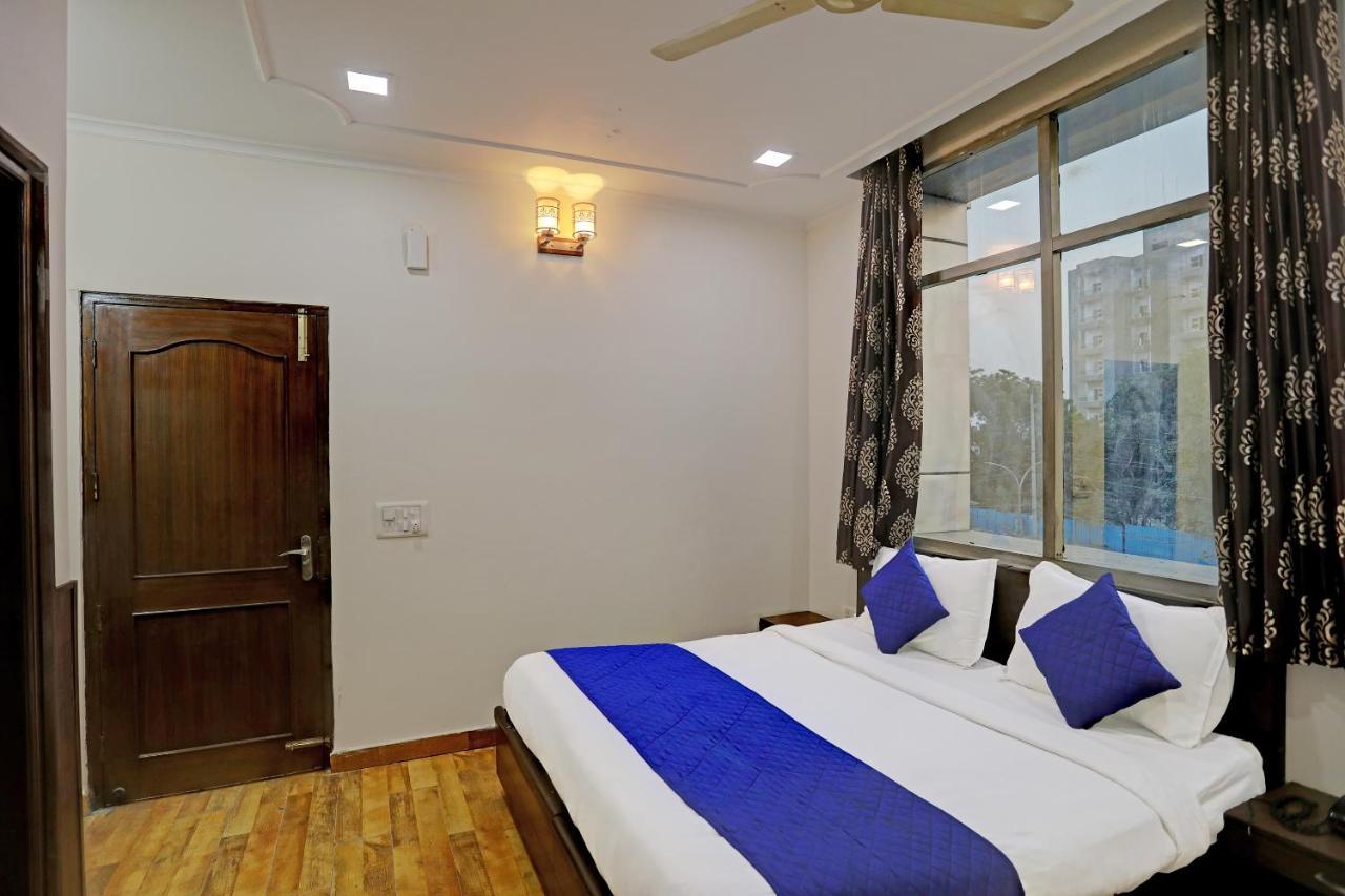 Hotel Grand Tushar - Ghaziabad Railway Station Eksteriør bilde