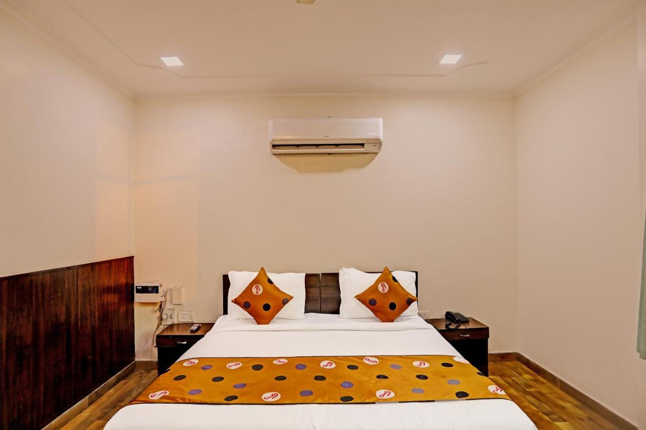 Hotel Grand Tushar - Ghaziabad Railway Station Eksteriør bilde