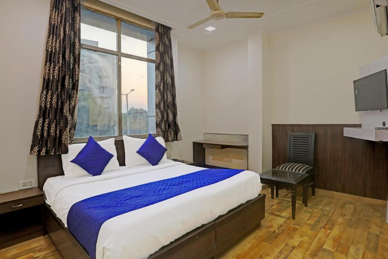 Hotel Grand Tushar - Ghaziabad Railway Station Eksteriør bilde
