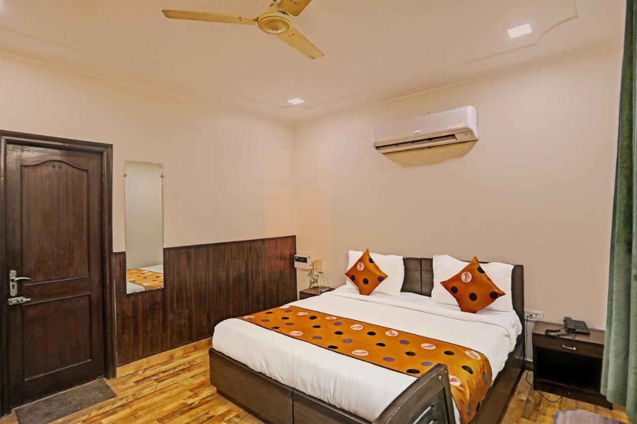 Hotel Grand Tushar - Ghaziabad Railway Station Eksteriør bilde